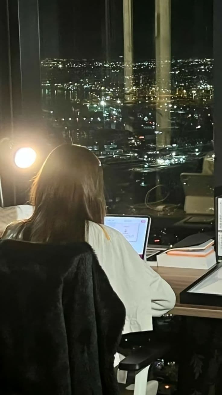 TƯỜNG MỎNG TIM DÀY