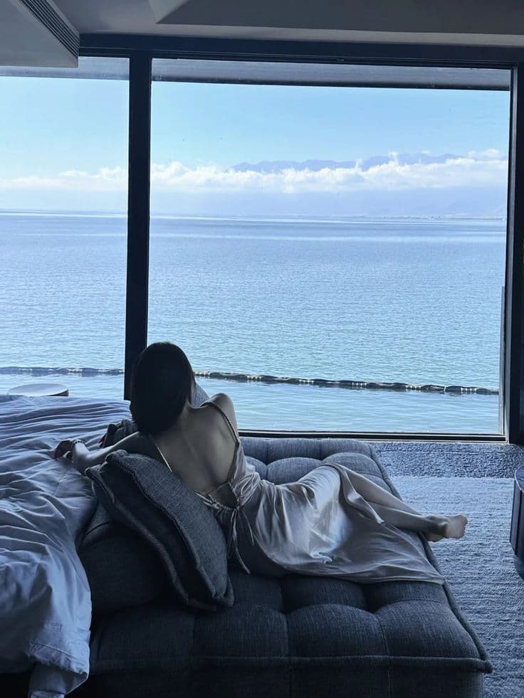 Vào Đêm Bão Cấp 10, Chồng Tôi Cùng Bạch Nguyệt Quang Đi Nghỉ Dưỡng